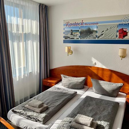 Hotel-Pension "Petridamm" Rostock Extérieur photo