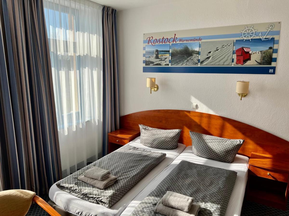 Hotel-Pension "Petridamm" Rostock Extérieur photo